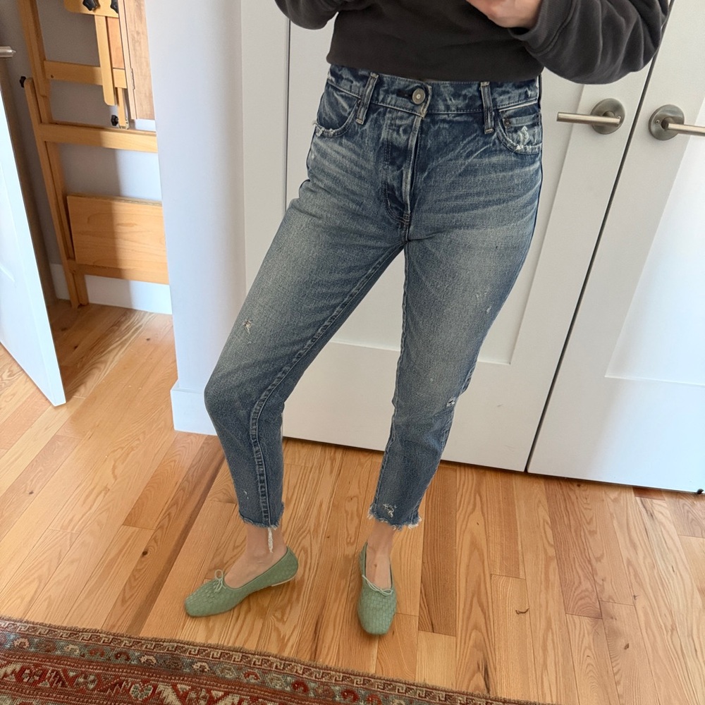 Moussy Distressed Blue Ankle Jeans